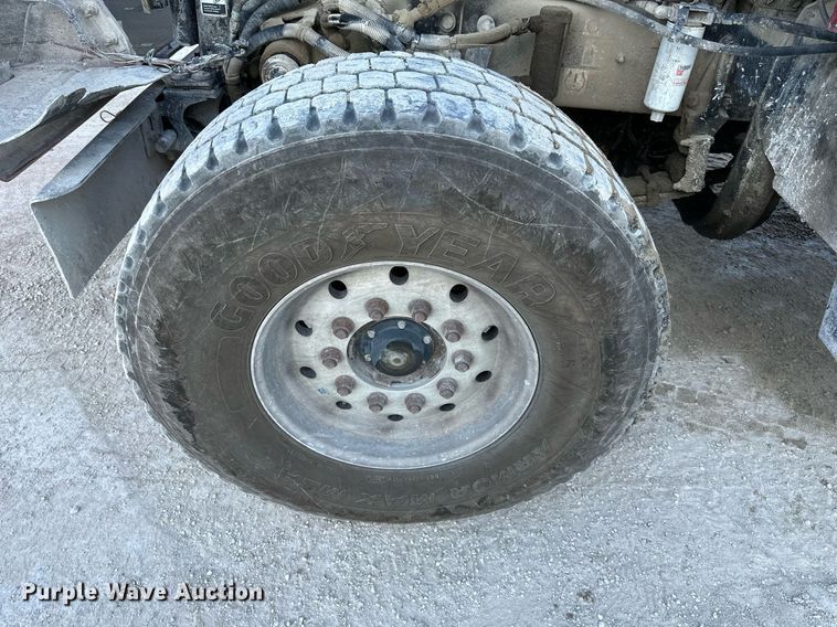 image for item DO4958 2009 Kenworth W900  ready mix truck