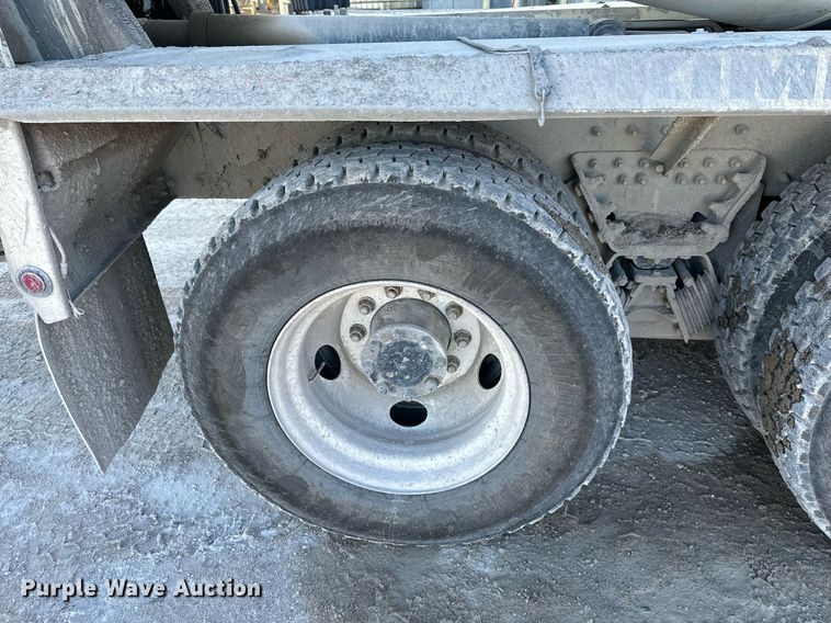 image for item DO4958 2009 Kenworth W900  ready mix truck