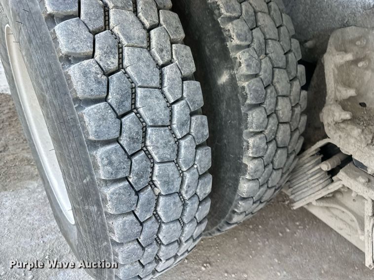 image for item DO4958 2009 Kenworth W900  ready mix truck