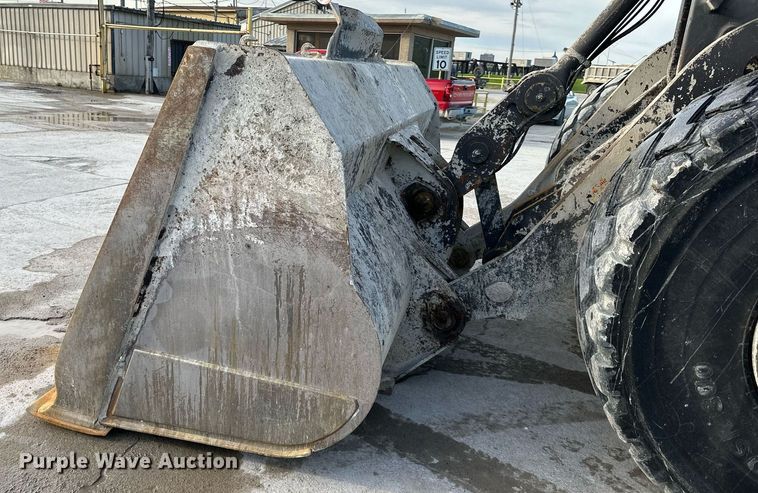 image for item DO4960 2010 Volvo L180F  wheel loader