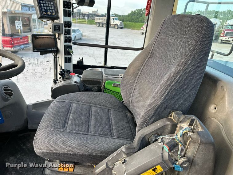 image for item DO4960 2010 Volvo L180F  wheel loader