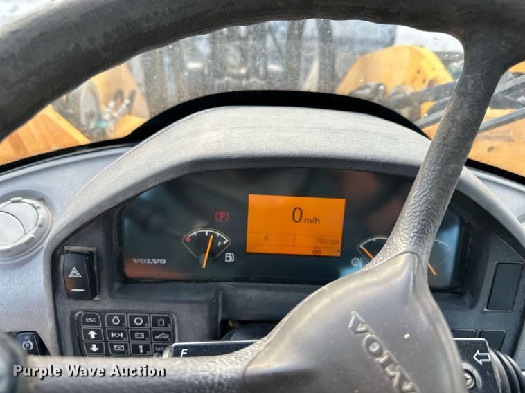 image for item DO4960 2010 Volvo L180F  wheel loader