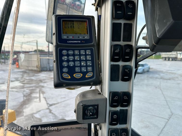 image for item DO4960 2010 Volvo L180F  wheel loader