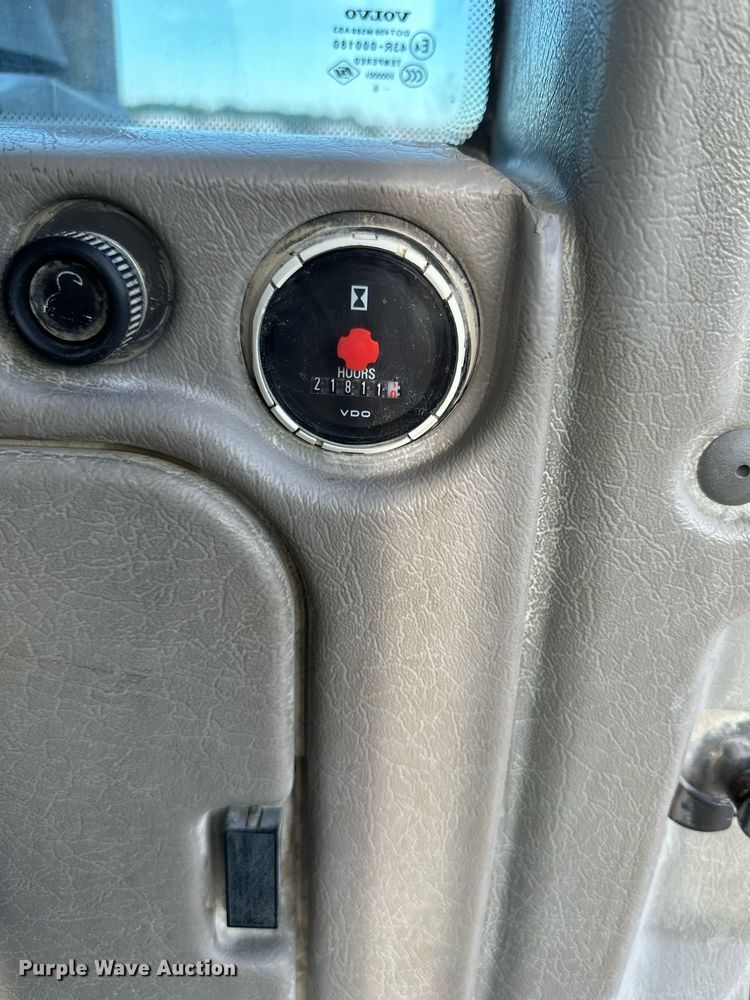 image for item DO4960 2010 Volvo L180F  wheel loader