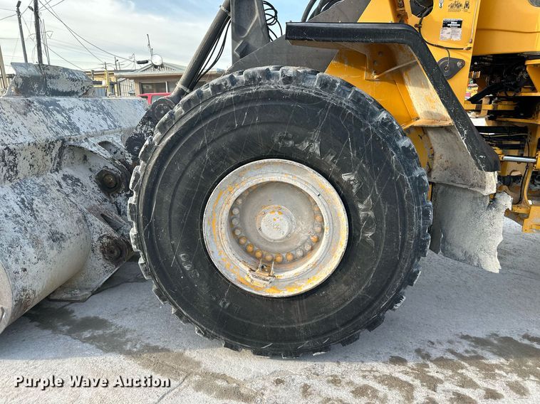 image for item DO4960 2010 Volvo L180F  wheel loader