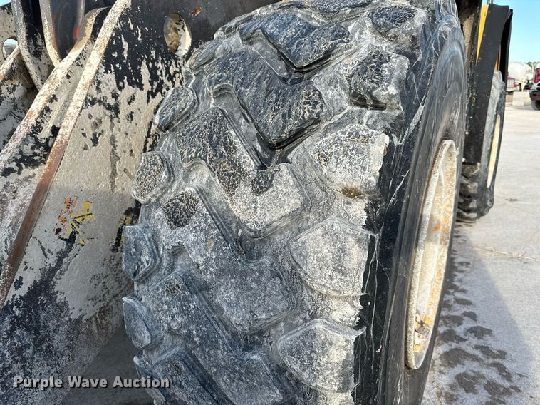 image for item DO4960 2010 Volvo L180F  wheel loader