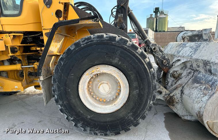 image for item DO4960 2010 Volvo L180F  wheel loader