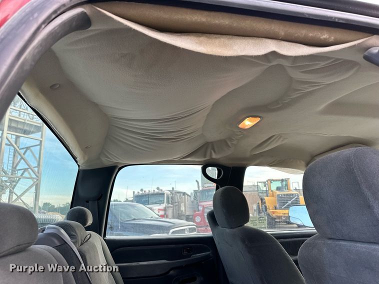 image for item DO4961 2005 Chevrolet Silverado 2500HD  Crew Cab pickup truck