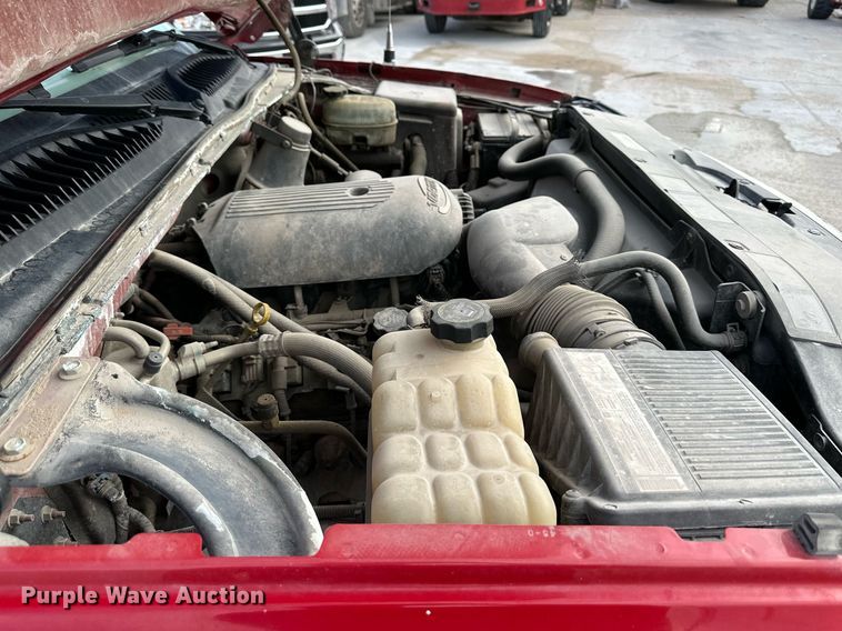 image for item DO4961 2005 Chevrolet Silverado 2500HD  Crew Cab pickup truck