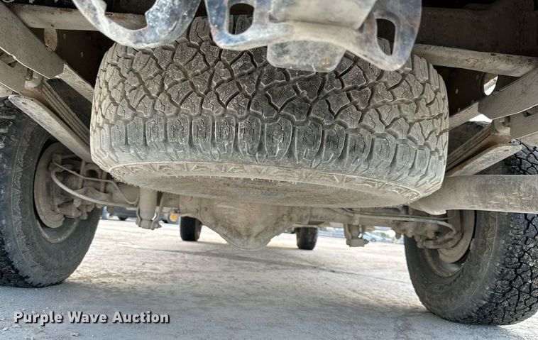 image for item DO4961 2005 Chevrolet Silverado 2500HD  Crew Cab pickup truck