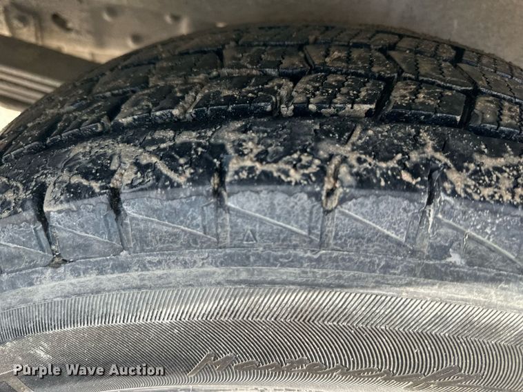 image for item DO4963 2004 Ford F250 Super Duty  SuperCab utility bed pickup truck