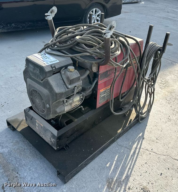 image for item DO4979 Lincoln Electric Ranger 8  welder