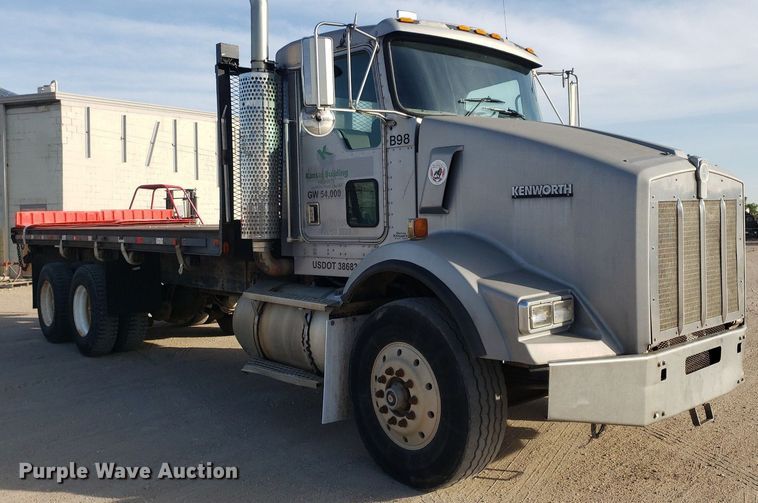 image for item DP7844 1998 Kenworth T800B  flatbed truck