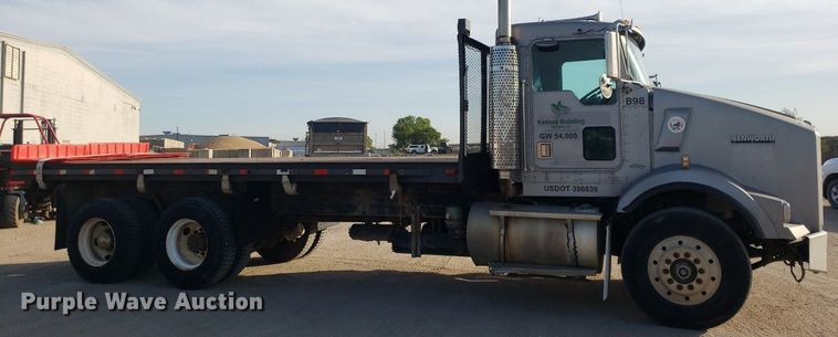 image for item DP7844 1998 Kenworth T800B  flatbed truck