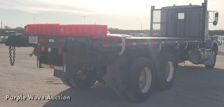 image for item DP7844 1998 Kenworth T800B  flatbed truck