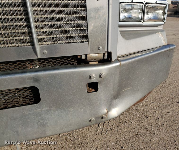 image for item DP7844 1998 Kenworth T800B  flatbed truck