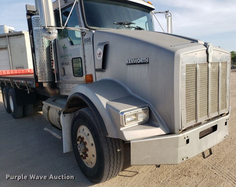 image for item DP7844 1998 Kenworth T800B  flatbed truck