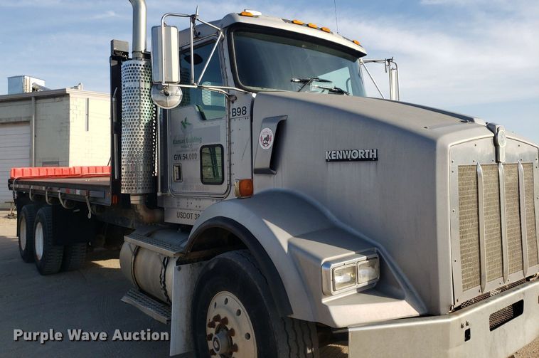 image for item DP7844 1998 Kenworth T800B  flatbed truck