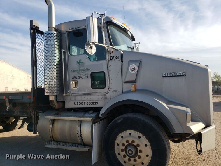 image for item DP7844 1998 Kenworth T800B  flatbed truck