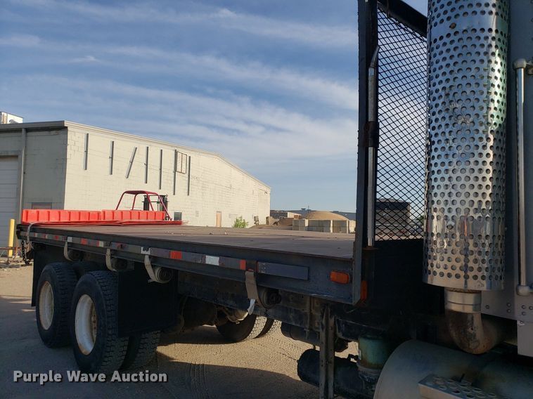 image for item DP7844 1998 Kenworth T800B  flatbed truck