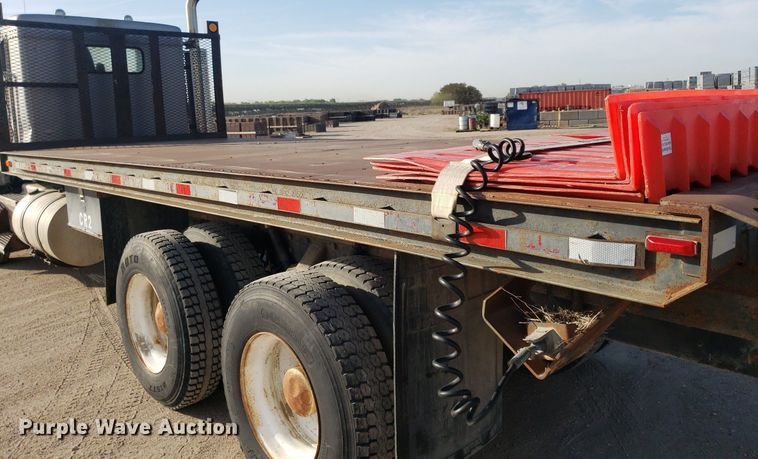 image for item DP7844 1998 Kenworth T800B  flatbed truck