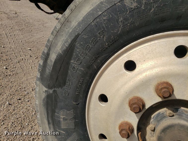 image for item DP7844 1998 Kenworth T800B  flatbed truck