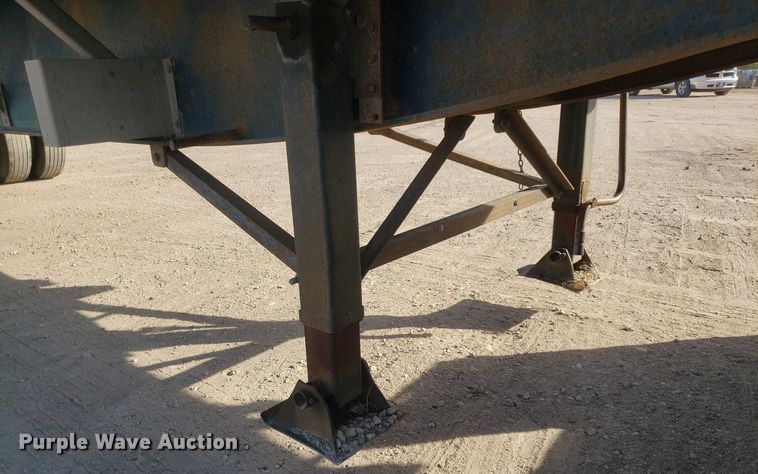 image for item DP7845 2000 Utility  flatbed trailer