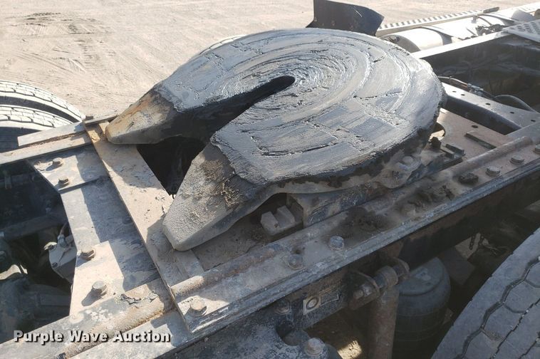 image for item DP7848 2005 Kenworth T800B  semi truck