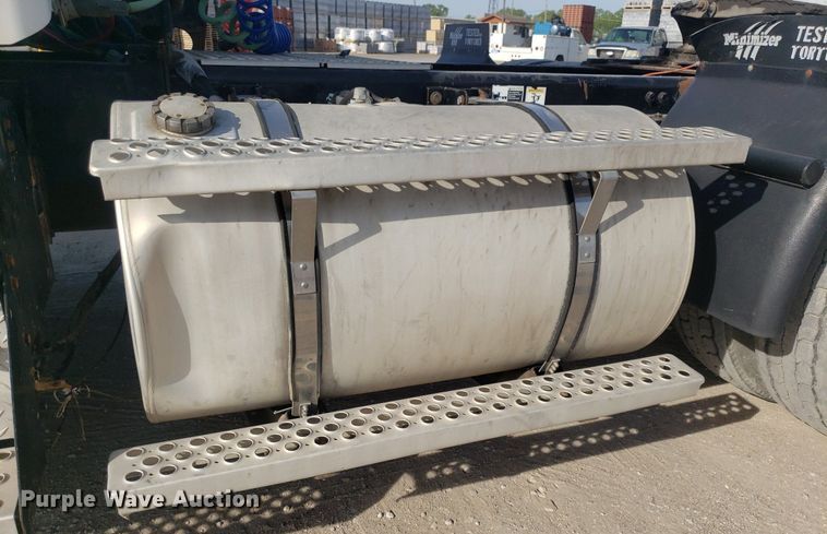 image for item DP7848 2005 Kenworth T800B  semi truck