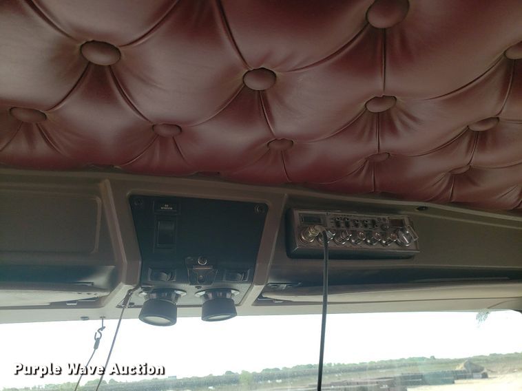 image for item DP7848 2005 Kenworth T800B  semi truck