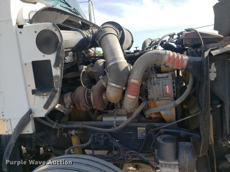 image for item DP7848 2005 Kenworth T800B  semi truck