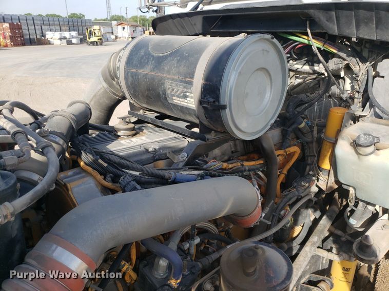 image for item DP7848 2005 Kenworth T800B  semi truck