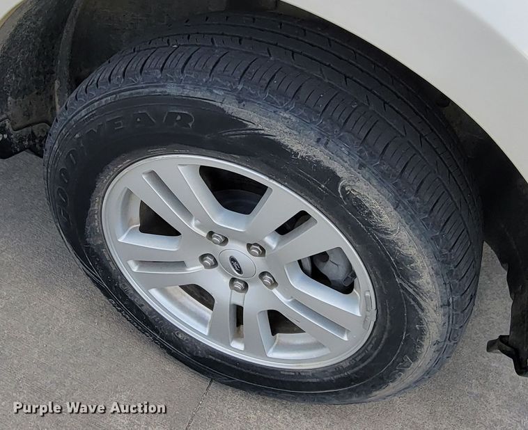 image for item HY9019 2008 Ford Edge SEL  SUV