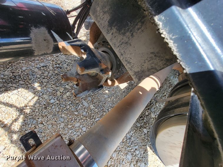 image for item HY9020 2015 Kenworth T680  semi truck