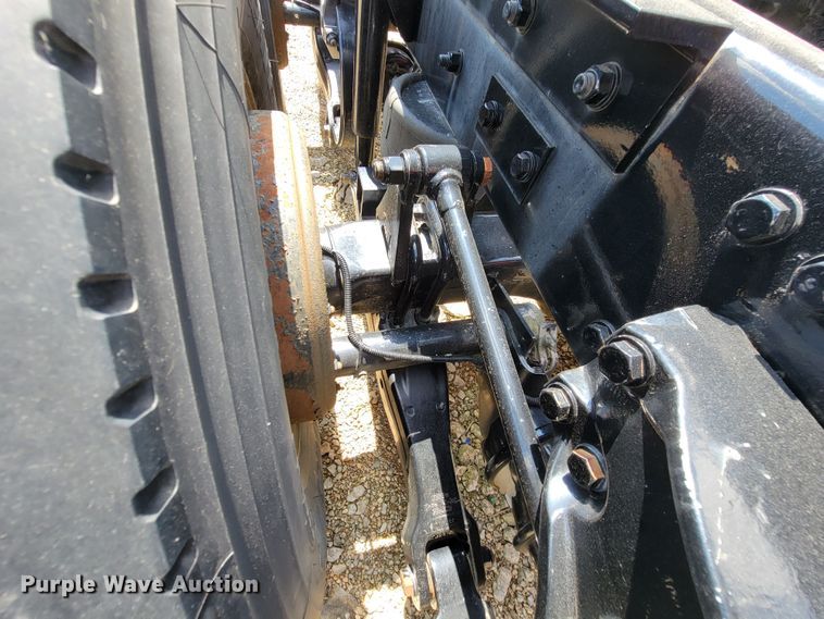 image for item HY9020 2015 Kenworth T680  semi truck