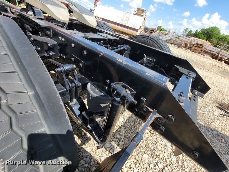 image for item HY9020 2015 Kenworth T680  semi truck