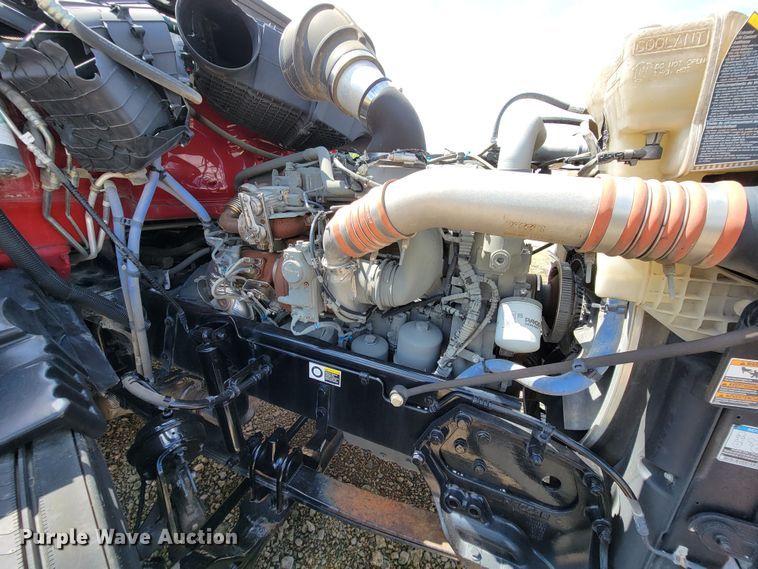 image for item HY9020 2015 Kenworth T680  semi truck