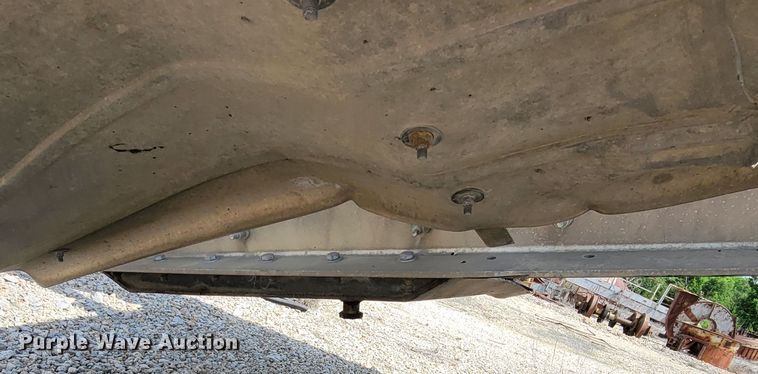 image for item HY9021 2015 Heil  pneumatic dry bulk trailer