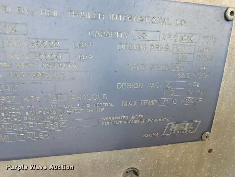 image for item HY9021 2015 Heil  pneumatic dry bulk trailer