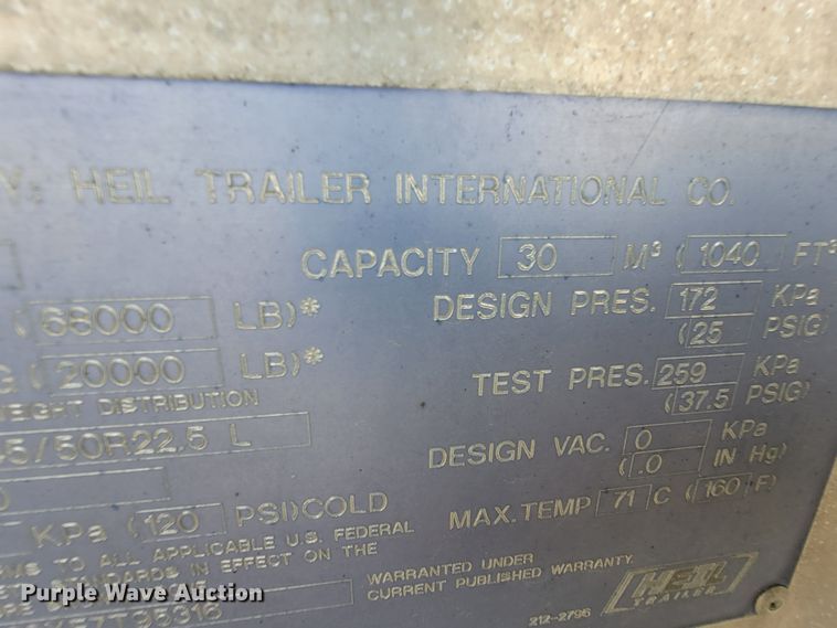 image for item HY9021 2015 Heil  pneumatic dry bulk trailer