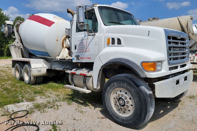 image for item HY9022 2006 Sterling LT9500  ready mix truck