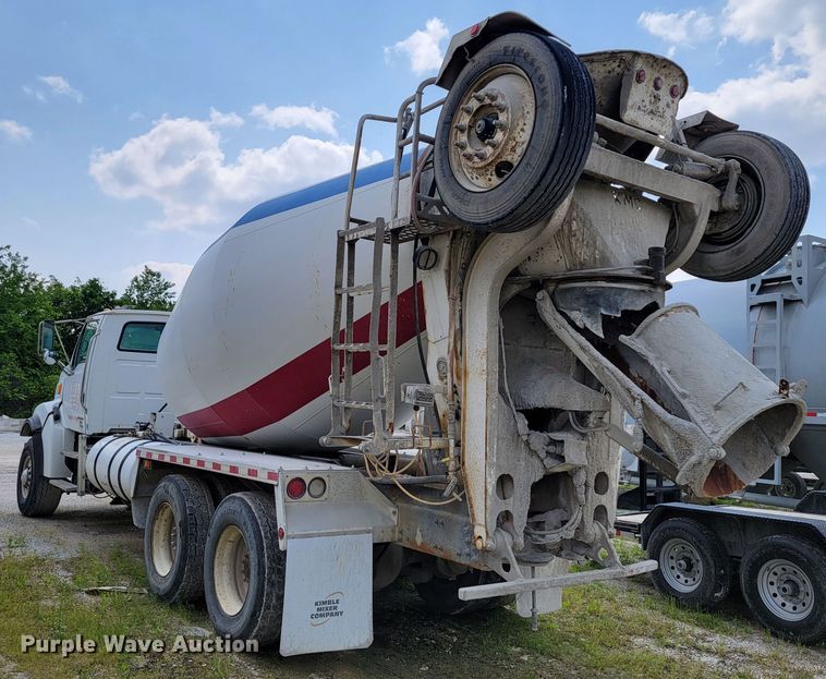 image for item HY9022 2006 Sterling LT9500  ready mix truck