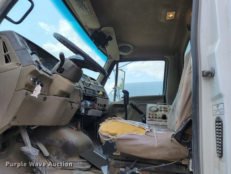 image for item HY9022 2006 Sterling LT9500  ready mix truck