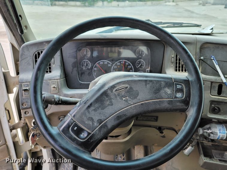 image for item HY9022 2006 Sterling LT9500  ready mix truck