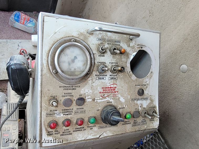 image for item HY9022 2006 Sterling LT9500  ready mix truck