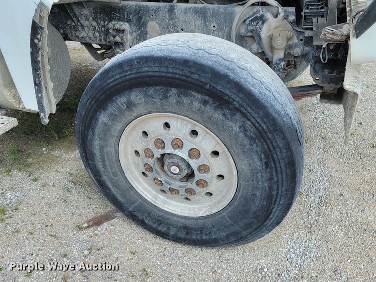 image for item HY9022 2006 Sterling LT9500  ready mix truck