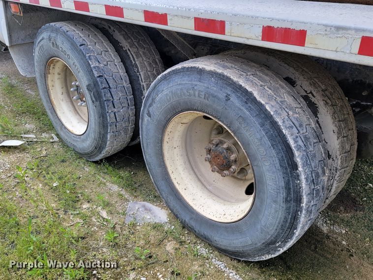 image for item HY9022 2006 Sterling LT9500  ready mix truck