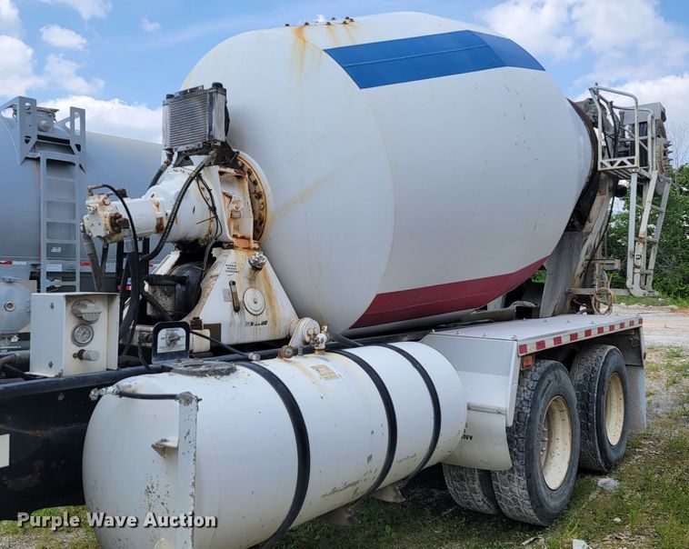 image for item HY9022 2006 Sterling LT9500  ready mix truck