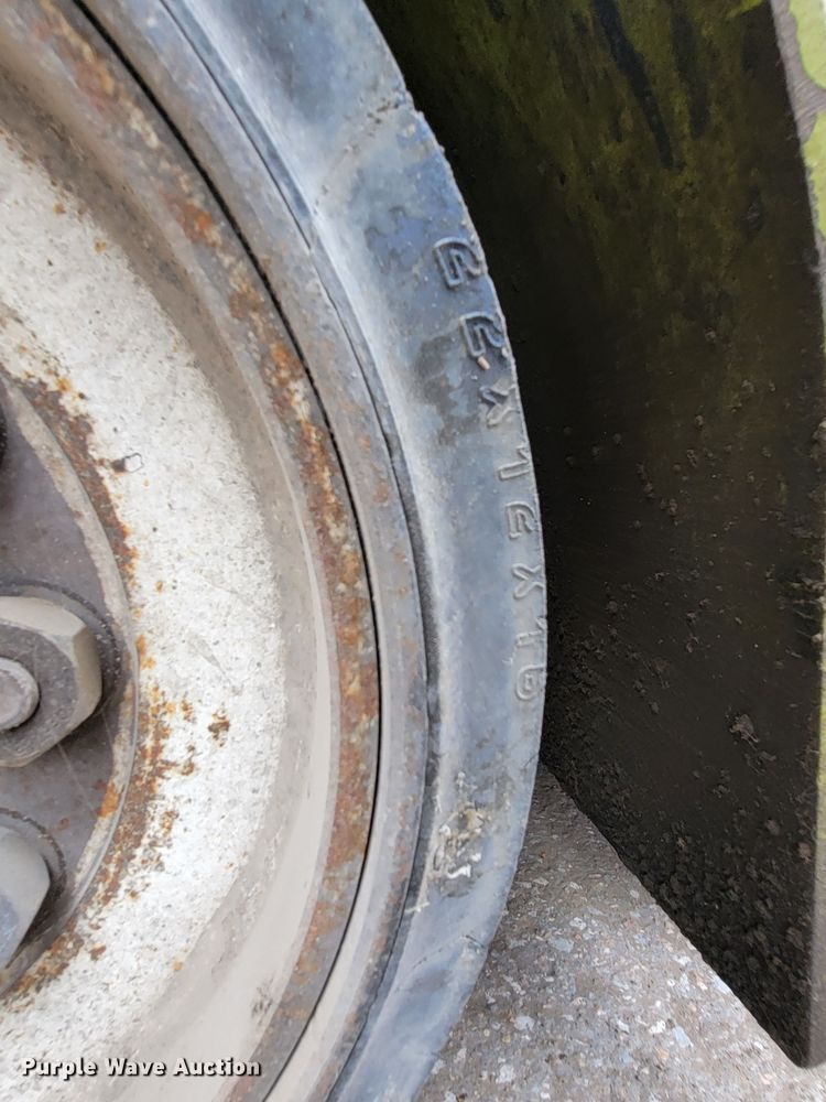 image for item HY9024 Clark CGC55  forklift