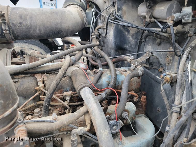 image for item JE9985 1982 Mack R688ST  water truck